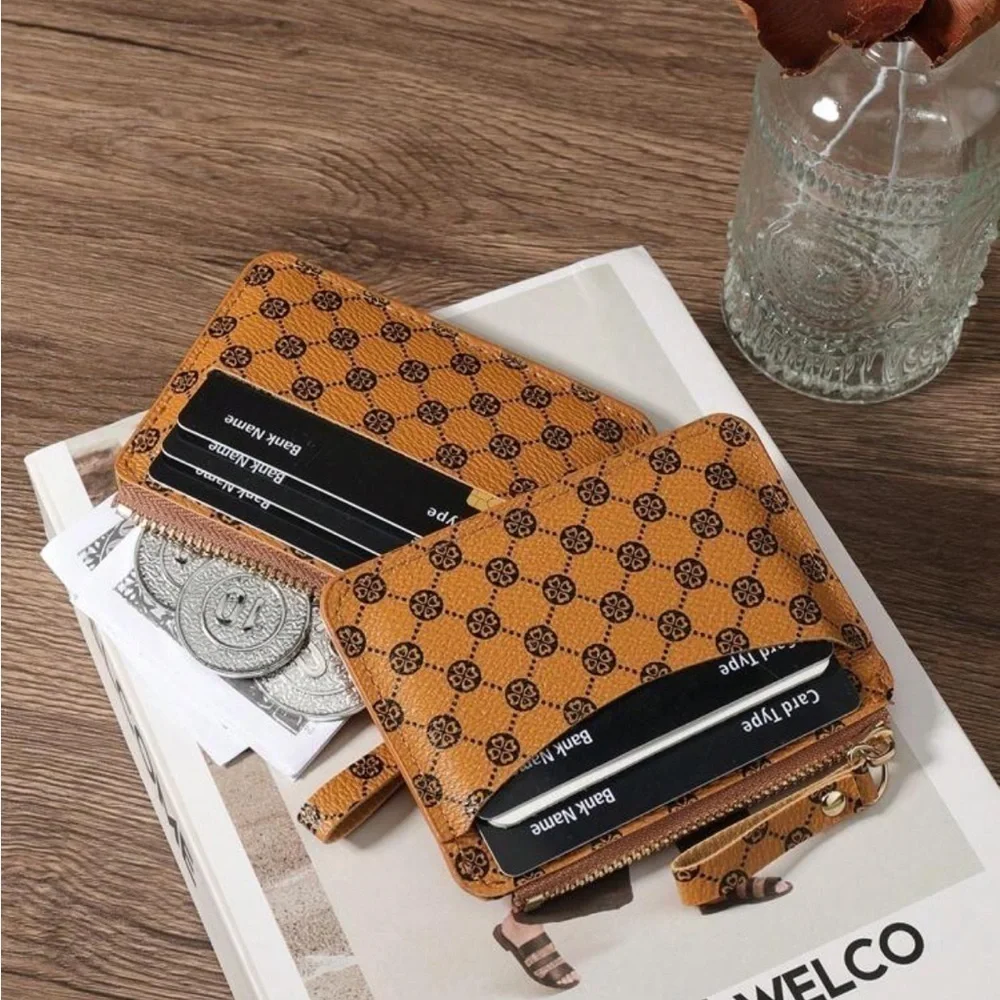 ⚠️Clearance Brown Patterned Small & Slim Cardholder / Wallet - Picture 6 of 7